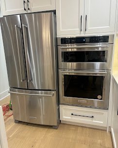 Clean kitchen in a Toronto home after a recurring cleaning visit